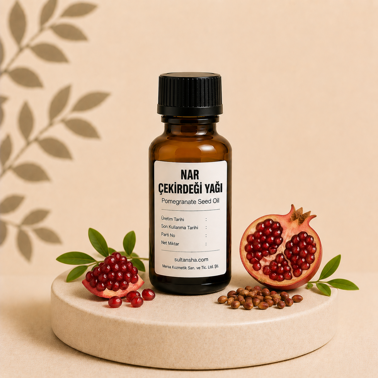 Nar Çekirdeği Yağı (Pomegranate Seed Oil) kozmetik ve cilt bakım ürünlerinde kullanılan bitkisel yağ.
