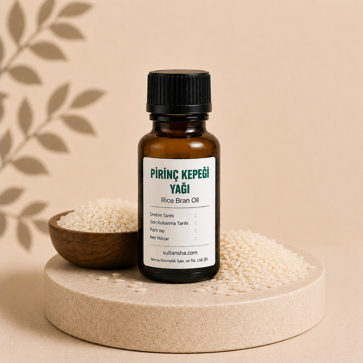 Pirinç Kepeği Yağı (Rice Bran Oil) cilt ve saç bakım ürünlerinde kullanılan bitkisel yağ.