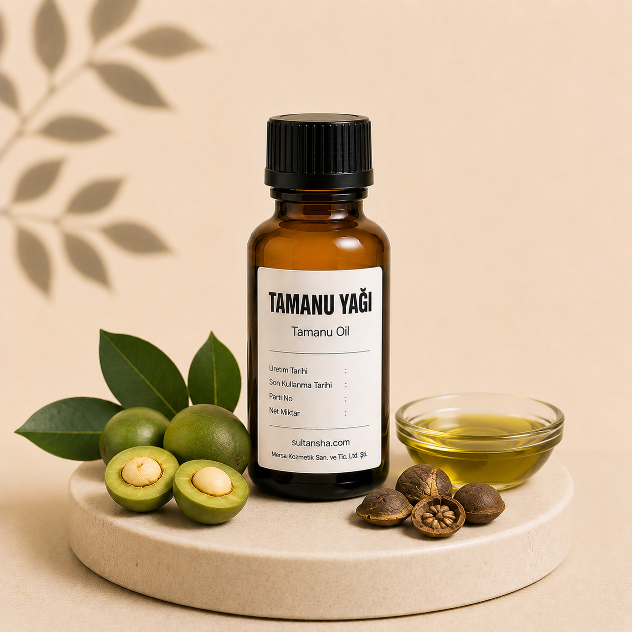 Tamanu Yağı (Tamanu Oil) cilt ve saç bakım ürünlerinde kullanılan bitkisel yağ.